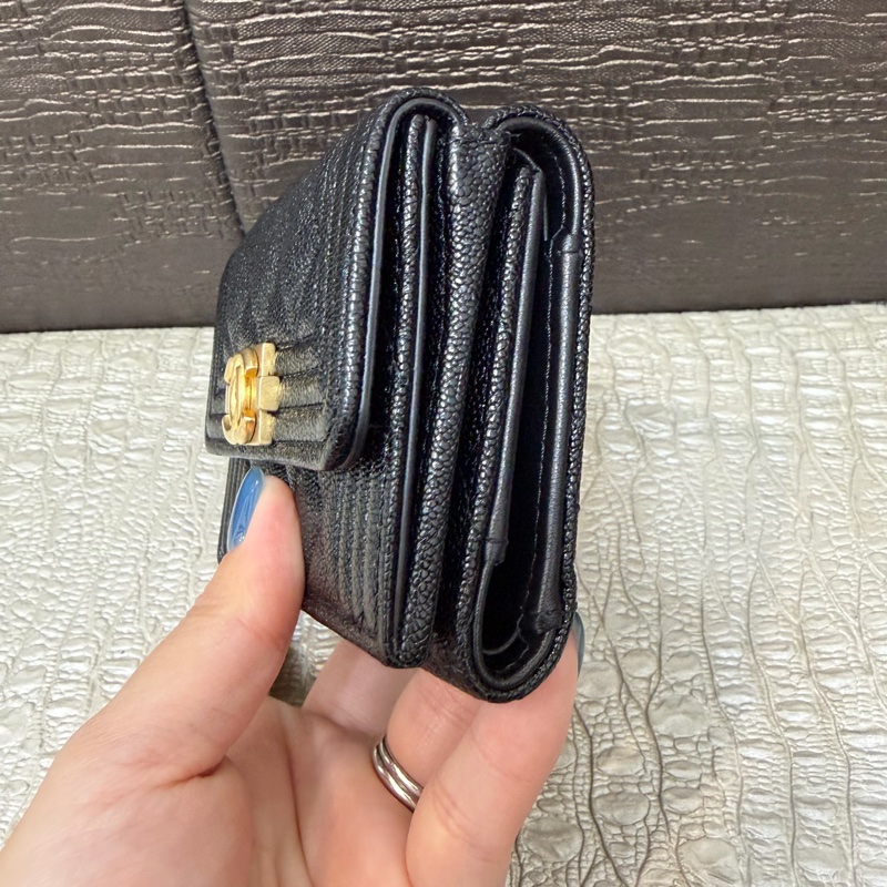 Chanel 黑荔枝皮霧金釦mini 三折短夾-2
