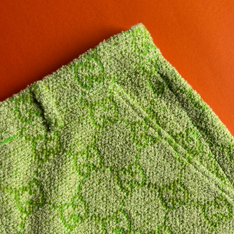 42號 ::GUCCI:: 萊姆綠滿版雙G緹花短褲-2