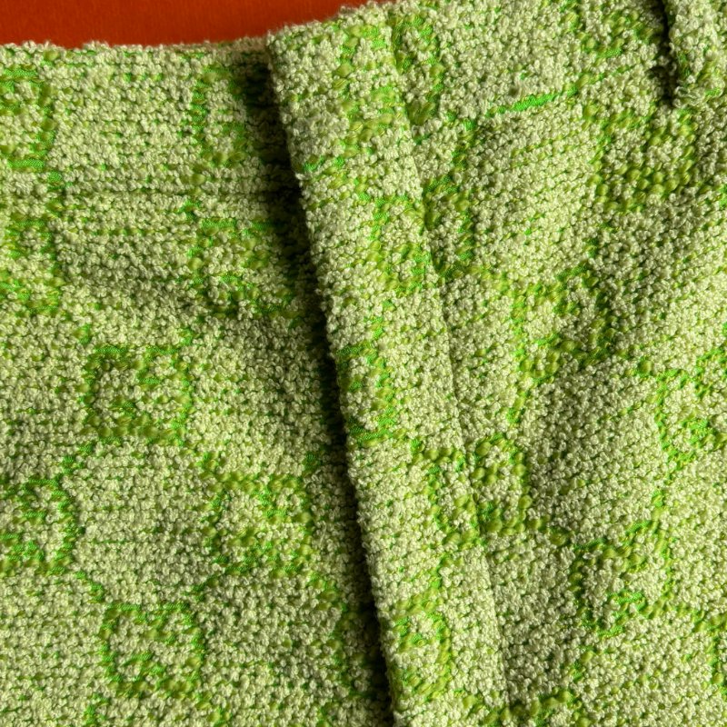 42號 ::GUCCI:: 萊姆綠滿版雙G緹花短褲-3