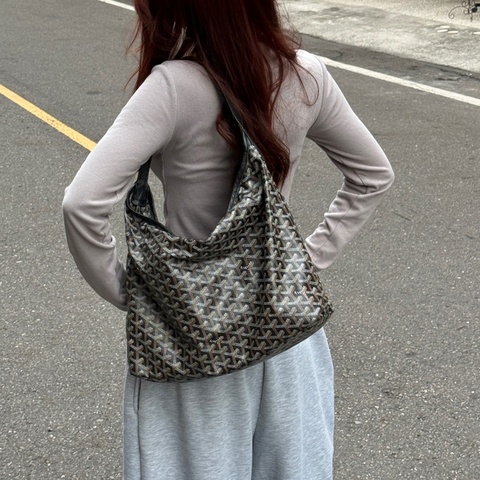【時髦必備】 Goyard Hobo 黑色 腋下包 （代購要10萬以上）