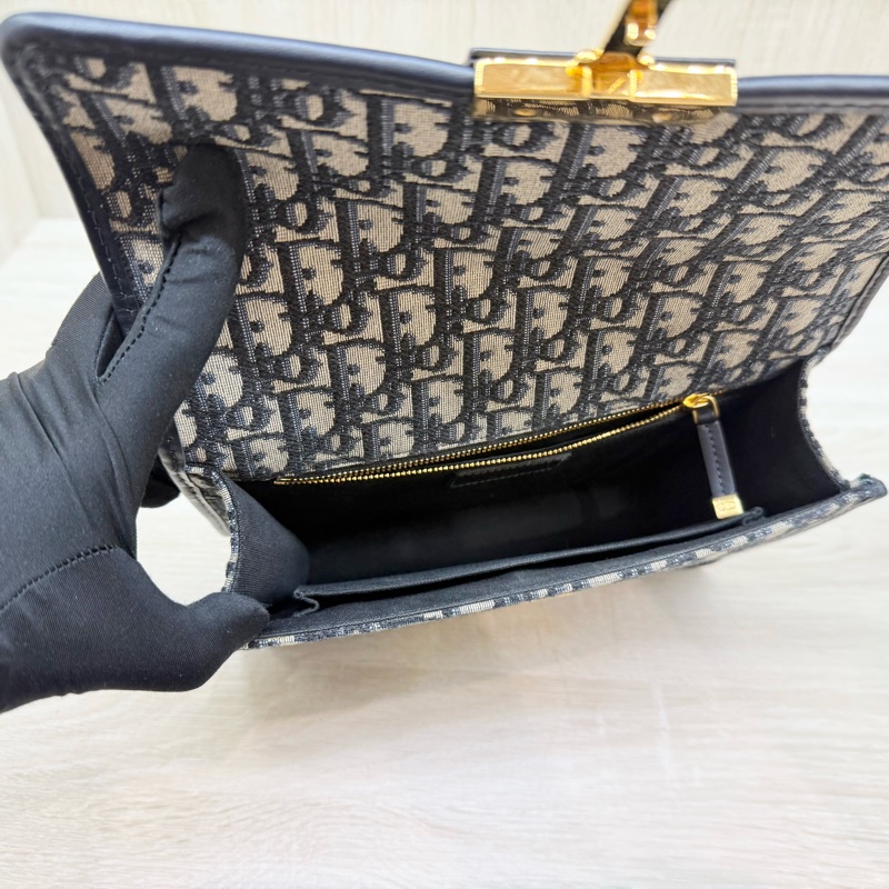 Dior🩵藍緹花30Montaigne肩側背M9203UTZQ-11