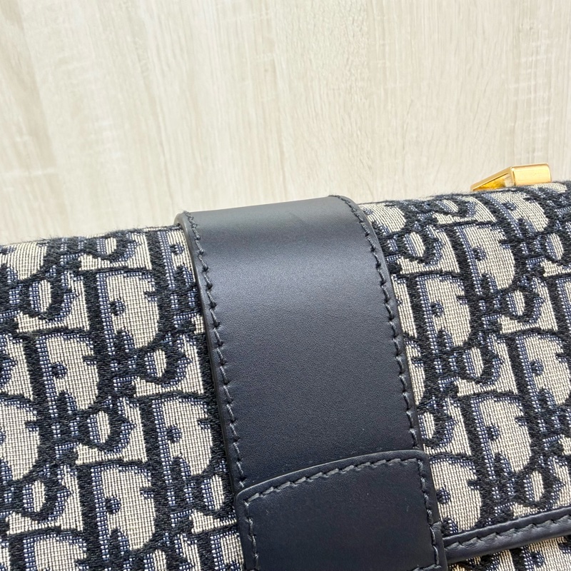 Dior🩵藍緹花30Montaigne肩側背M9203UTZQ-21