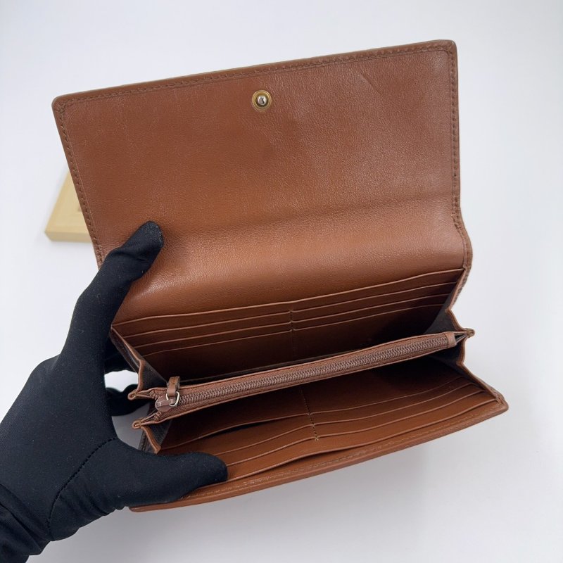 GUCCI焦糖色金釦下蓋長夾-1