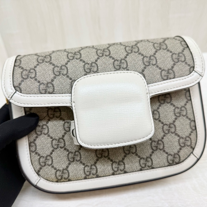 Gucci白色原花1955Horsebit雙背帶側背包658574-21