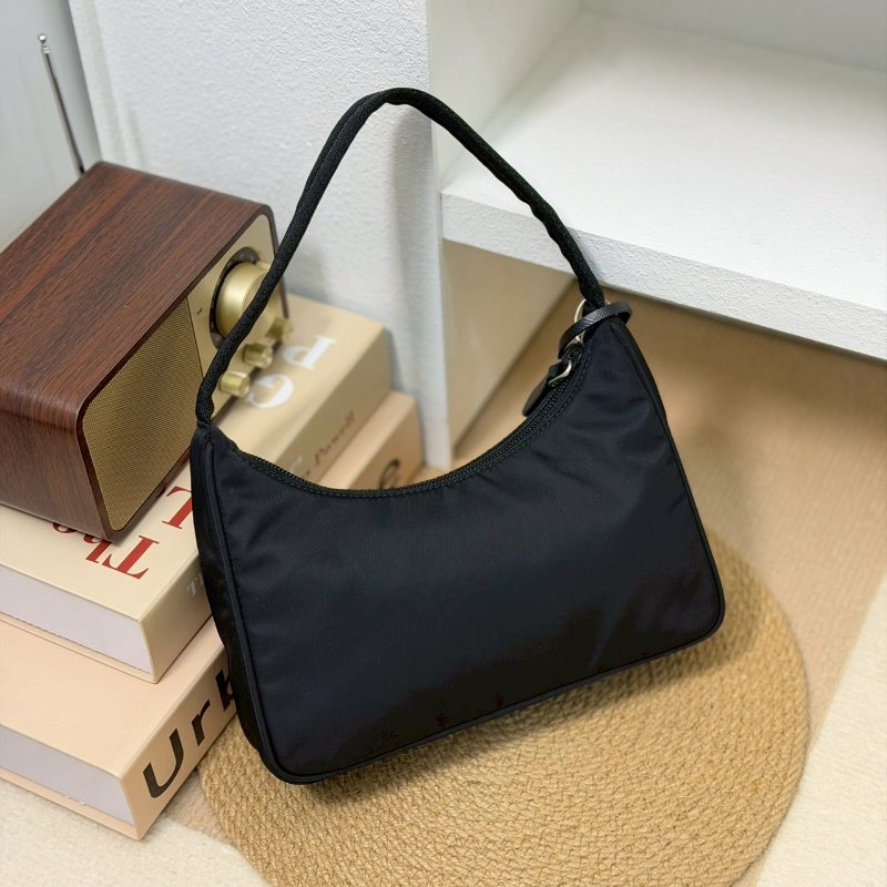 🏷Prada 普拉達.Re-Edition Hobo 2000 腋下包-1