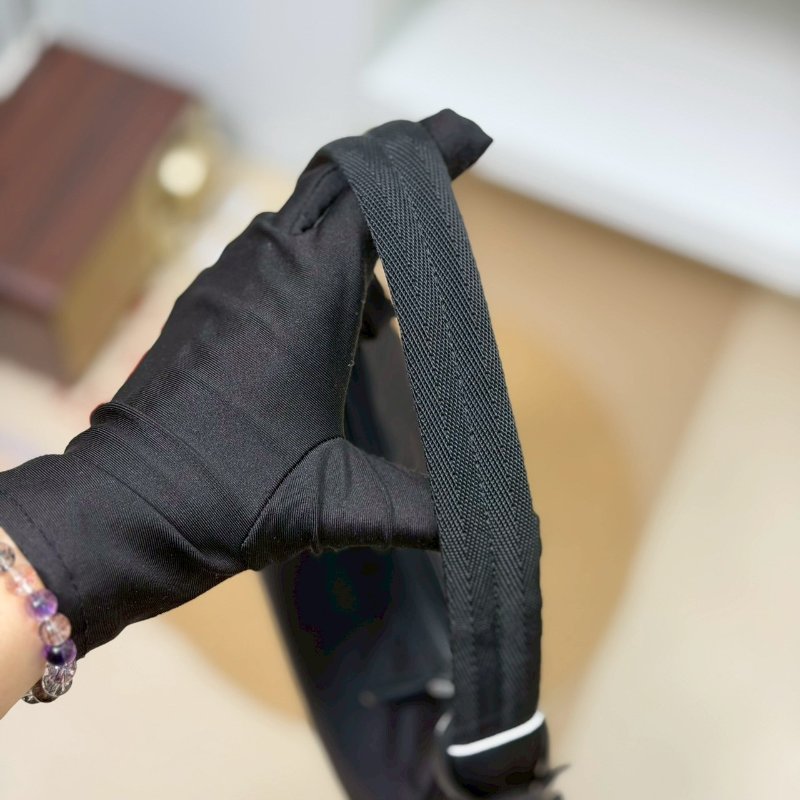 🏷Prada 普拉達.Re-Edition Hobo 2000 腋下包-11