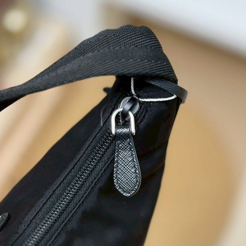 🏷Prada 普拉達.Re-Edition Hobo 2000 腋下包-13
