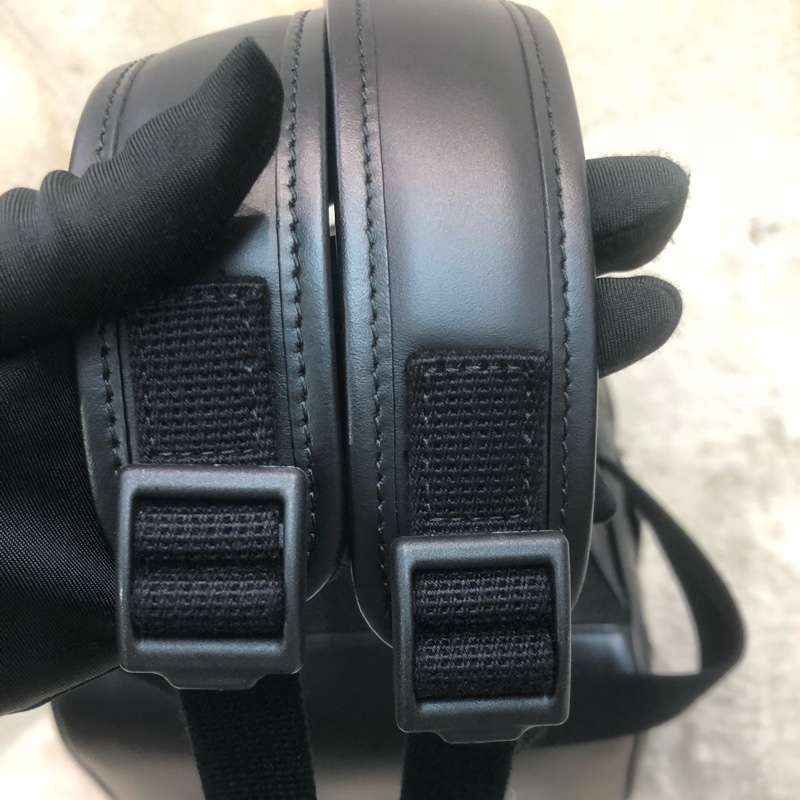 Gucci黑色全皮小型背囊 XC336-14