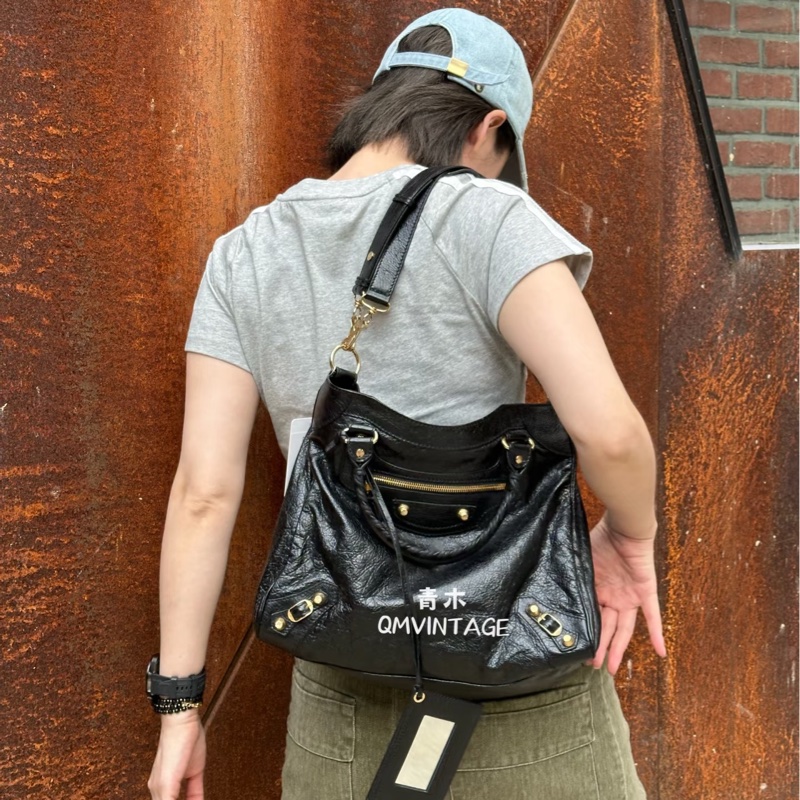 BALENCIAGA巴黎世家 giant Velo 黑金 機車包 手提包 肩背包 側背包 斜背包-6