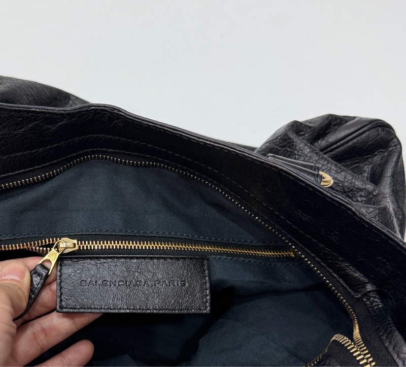 BALENCIAGA巴黎世家 giant Velo 黑金 機車包 手提包 肩背包 側背包 斜背包-34