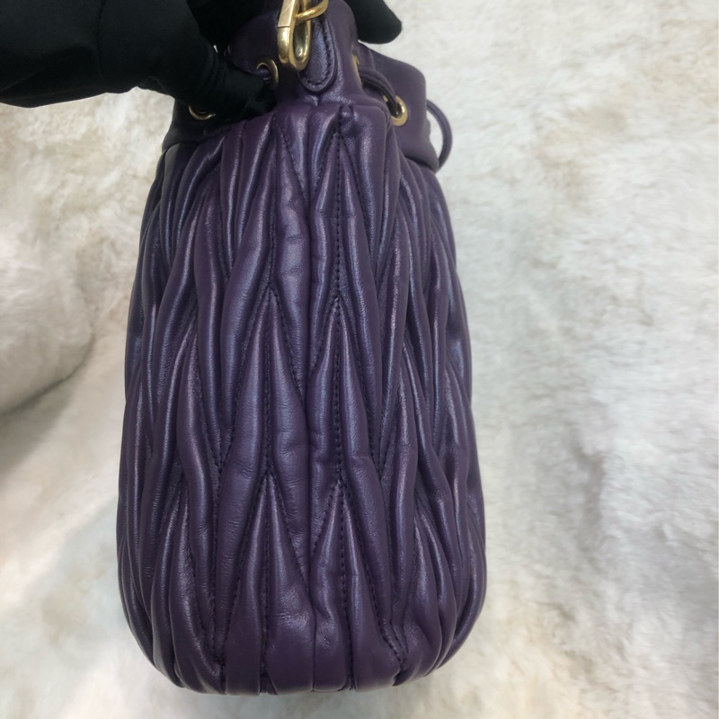 Miu Miu 紫色皺皮小水桶 XC342-3