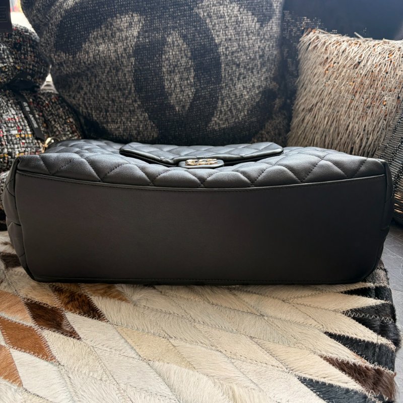 CHANEL 牛皮拉鏈肩背包 黑色 晶片-3