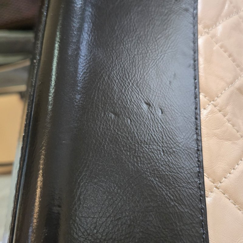 【專櫃保養完抱回】CHANEL 香奈兒 26開 膚黑雙色 大款流浪包 Gabrielle全新皮穿練 (附原廠保養組包裝)-11