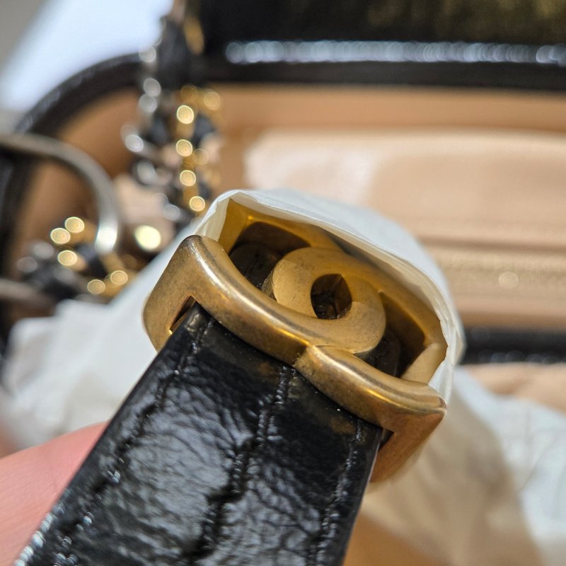 【專櫃保養完抱回】CHANEL 香奈兒 26開 膚黑雙色 大款流浪包 Gabrielle全新皮穿練 (附原廠保養組包裝)-14