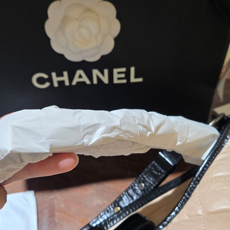 【專櫃保養完抱回】CHANEL 香奈兒 26開 膚黑雙色 大款流浪包 Gabrielle全新皮穿練 (附原廠保養組包裝)-15