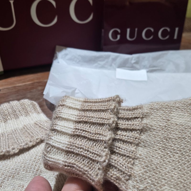 【全新、全配】GUCCI 經典大雙G緹花 針織羊毛手套 (奶茶拼色/燕麥色)-2