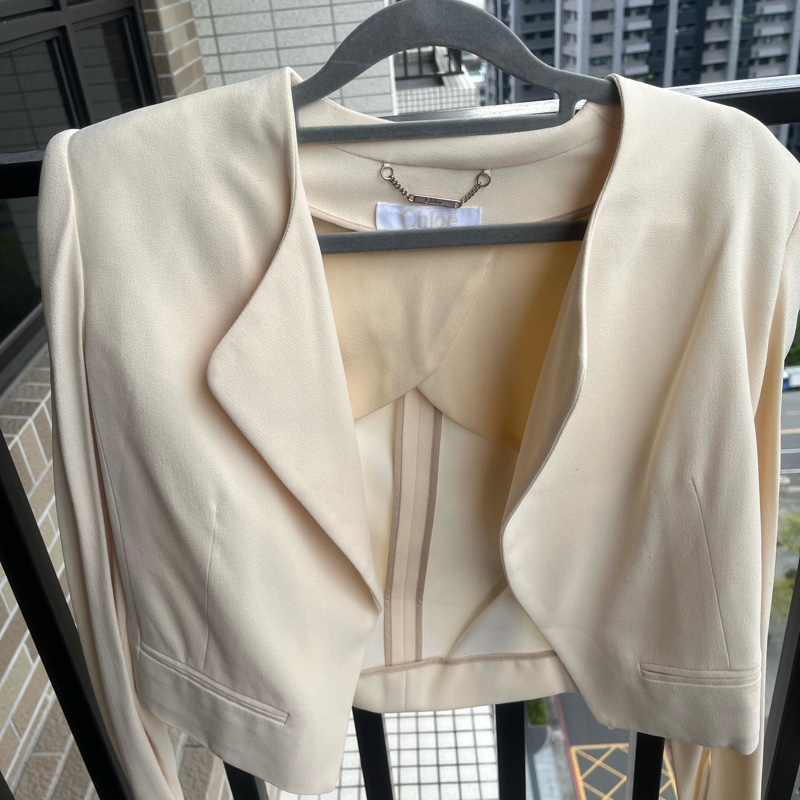 Chloe 經典米色外套 翻領短版 帥氣出場必備-1