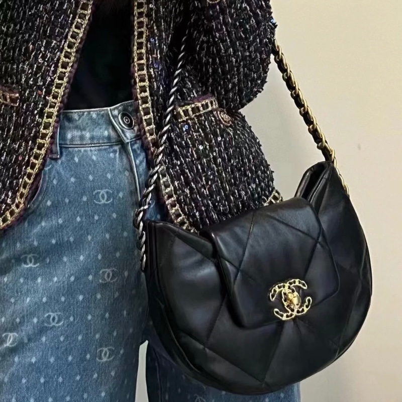 ✨Chanel 24C 19bag系列 hobo 閒置新全套 帶膜🖤-2