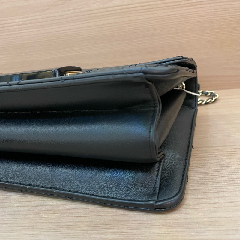 Chanel 黑金牛皮珐琅扣 vtgpangpang 链条包 中號 23開-9