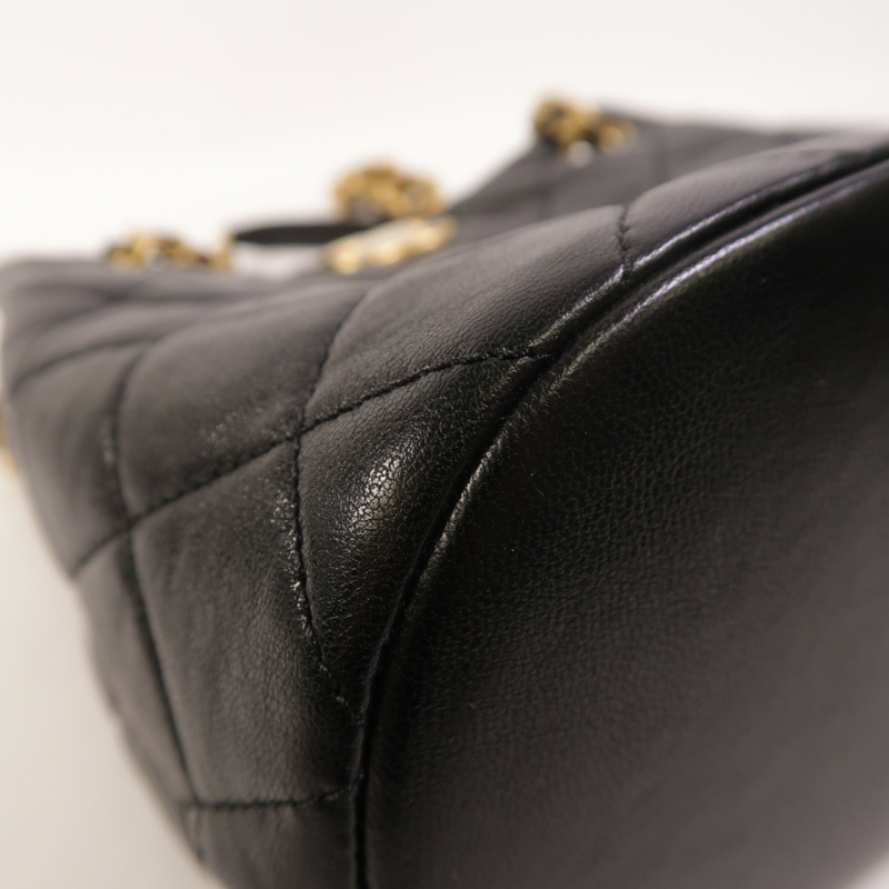 CHANEL 羊皮皮革Bucket Bag金扣鏈帶肩背袋-10