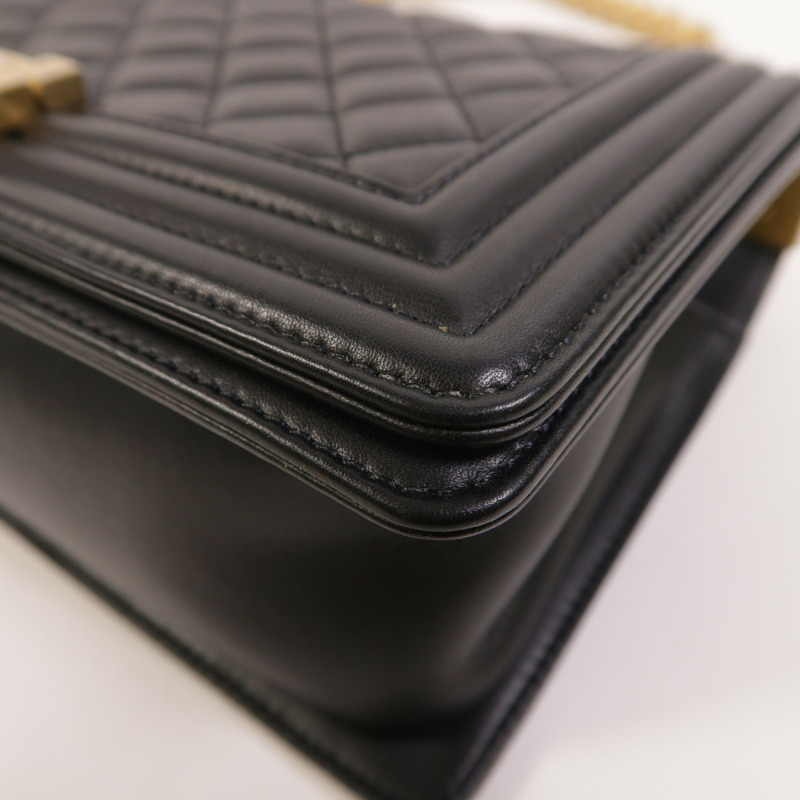 CHANEL 羊皮皮革Boy 25金扣鏈帶肩背袋-8