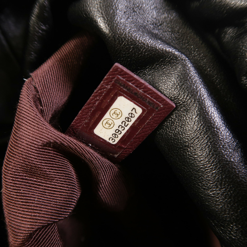 CHANEL 羊皮皮革Drawstring Bag金扣鏈帶肩背袋-7