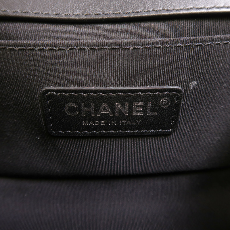 CHANEL 羊皮皮革Boy 20銀扣鏈帶肩背袋-5