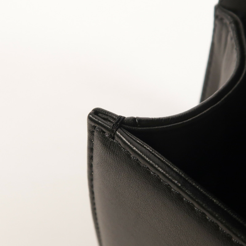 CHANEL 羊皮皮革Boy 20銀扣鏈帶肩背袋-19