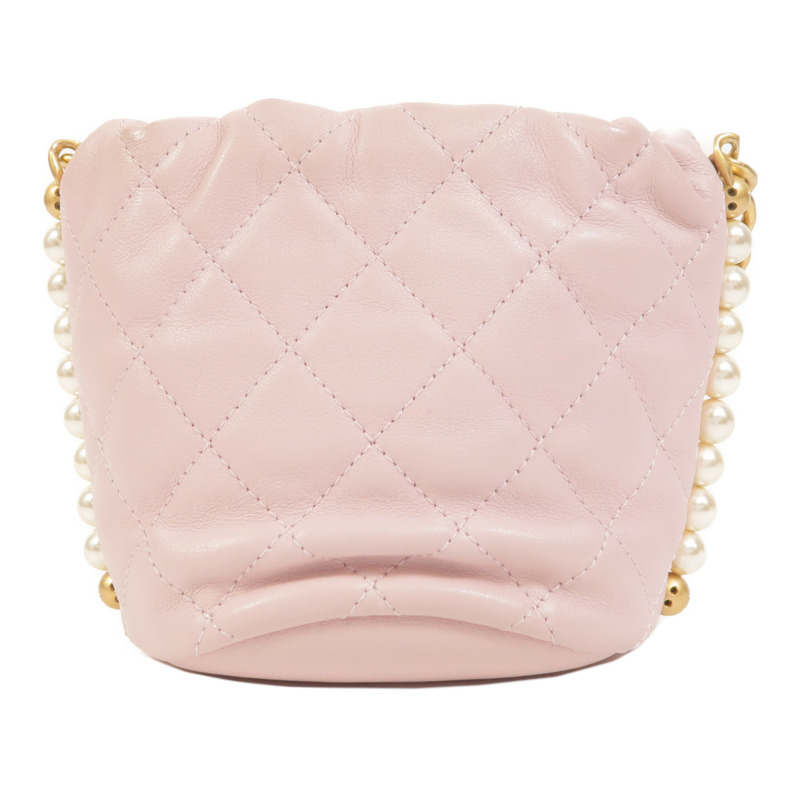 CHANEL 羊皮皮革Mini About Pearls金扣肩背袋-1