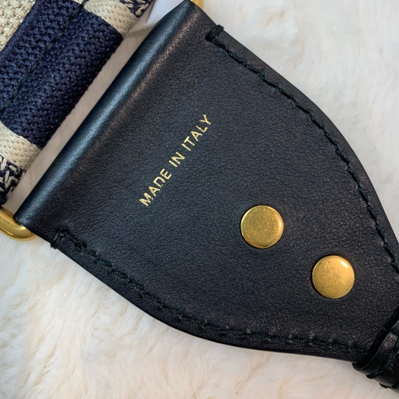 百搭款‼️Dior刺繡老花肩帶-2