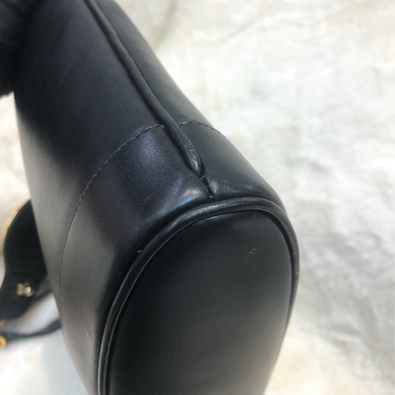 Gucci 金Logo 黑色水桶袋 XA705-11