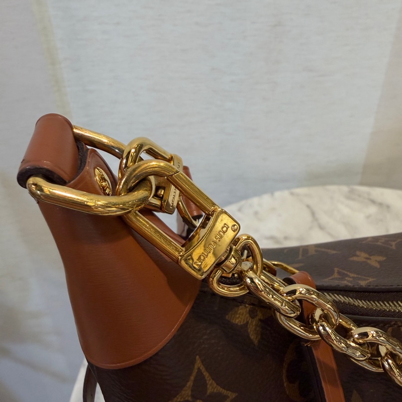 LV 雙色原花咖牛皮金釦Loop hobo半月肩斜背包M46311-1