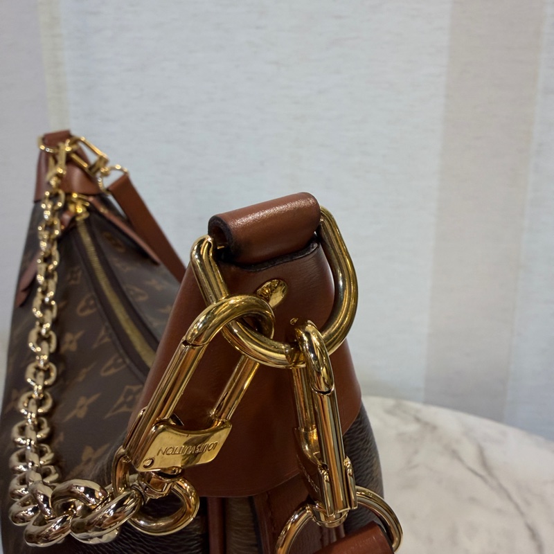 LV 雙色原花咖牛皮金釦Loop hobo半月肩斜背包M46311-4