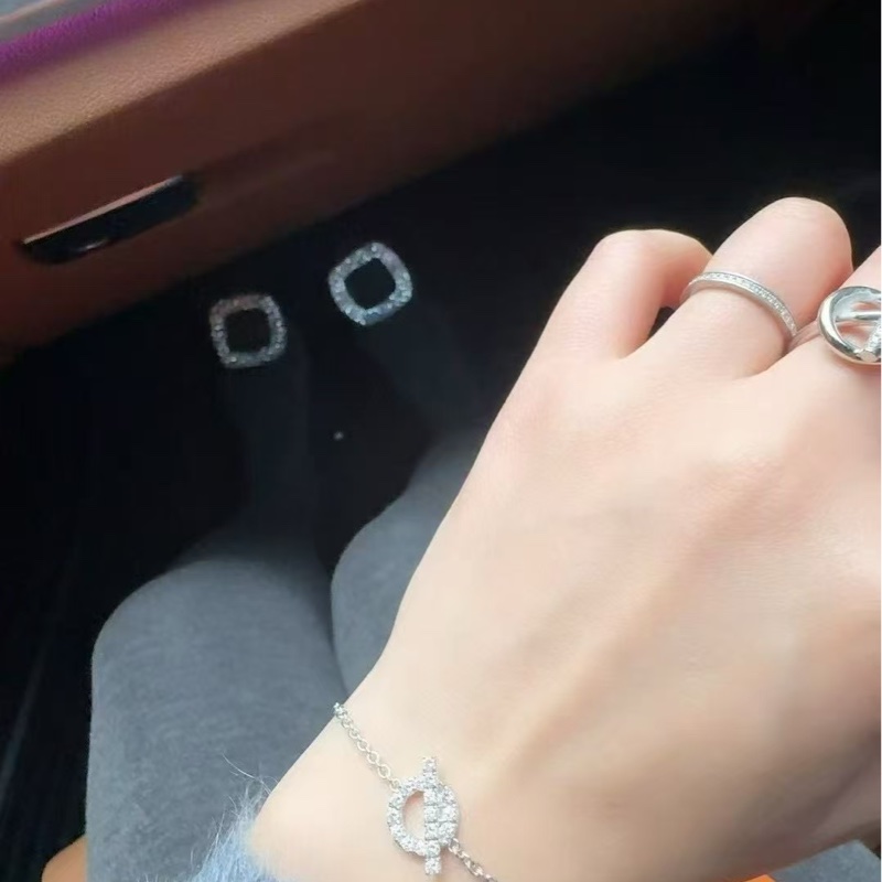 Hermes Finesse 小Q 白金 鑽石 手鏈 ST 原價$57000-4