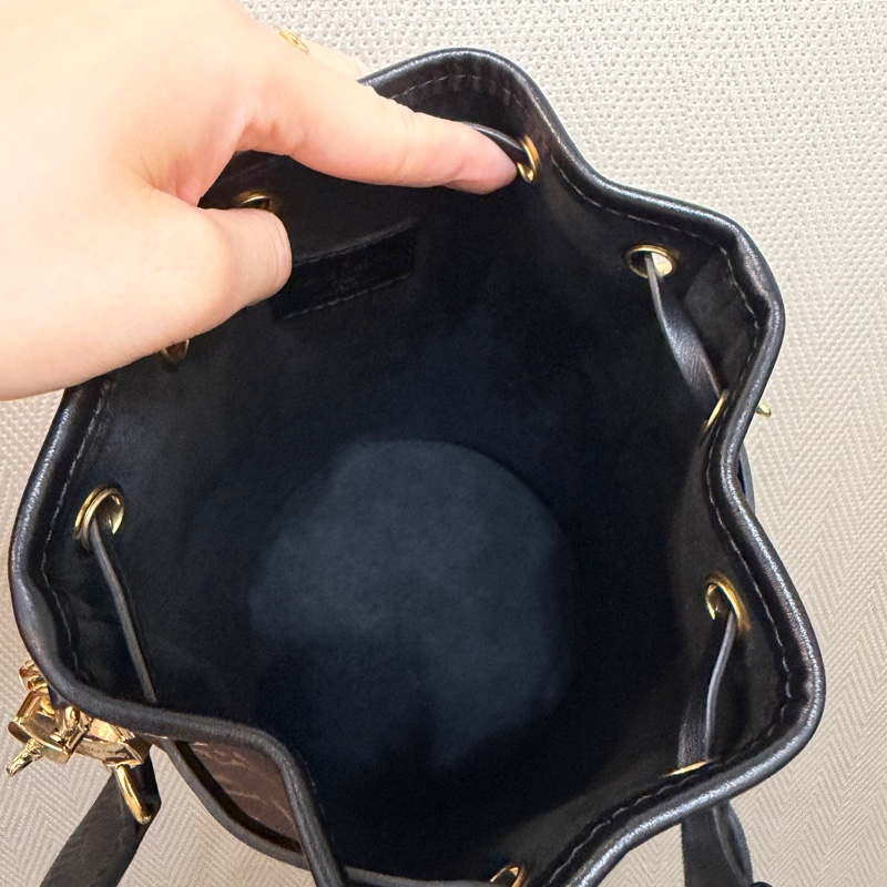 LV 原花黑牛皮Canoe 束口水桶肩斜背包M83480-11