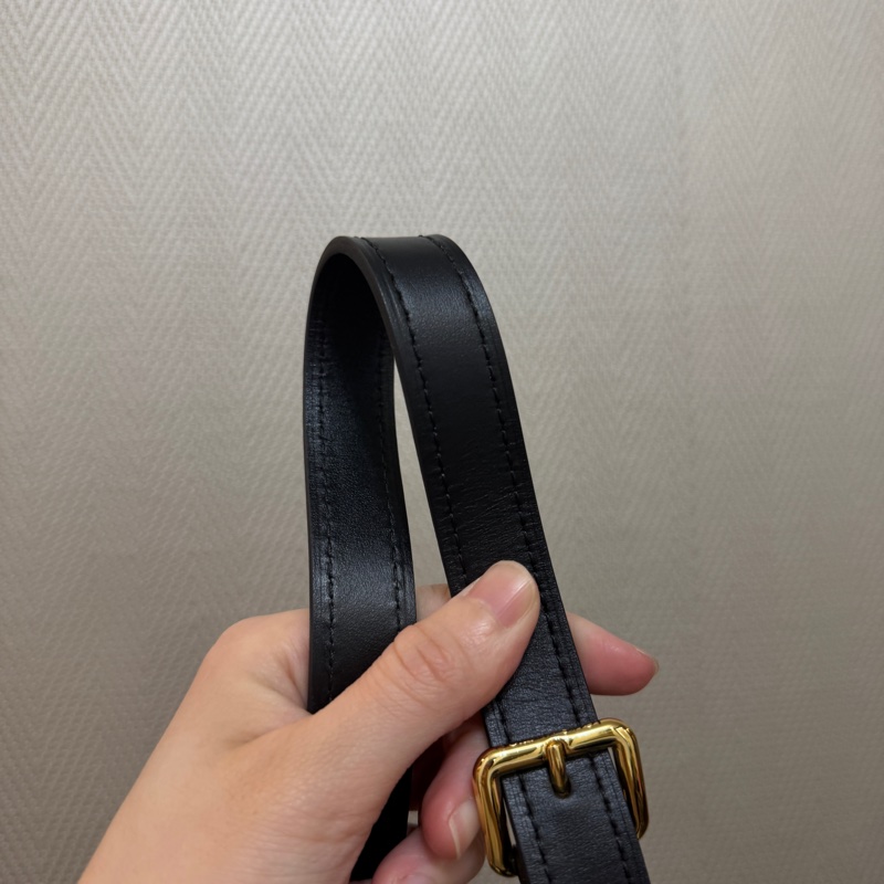 LV 原花黑牛皮Canoe 束口水桶肩斜背包M83480-16