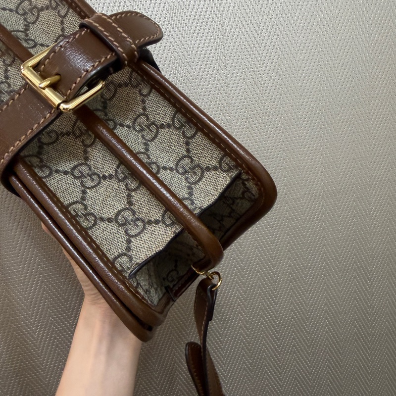 Gucci PVC咖牛皮金釦雙層磁吸斜背包-10