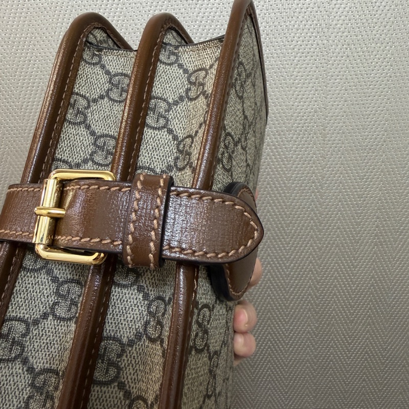Gucci PVC咖牛皮金釦雙層磁吸斜背包-11