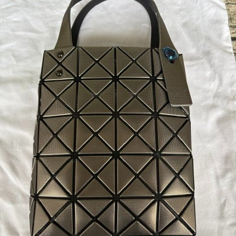 ISSEY MIYAKE BAO BAO 5X4 立體金屬色迷你方盒手提包 - 槍銅色-5