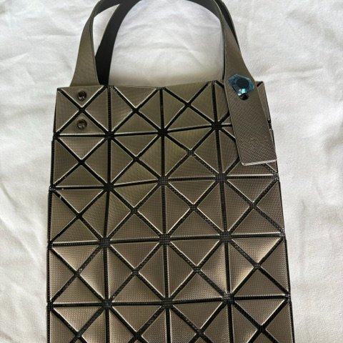 ISSEY MIYAKE BAO BAO 5X4 立體金屬色迷你方盒手提包 - 槍銅色-7