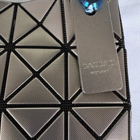 ISSEY MIYAKE BAO BAO 5X4 立體金屬色迷你方盒手提包 - 槍銅色-16