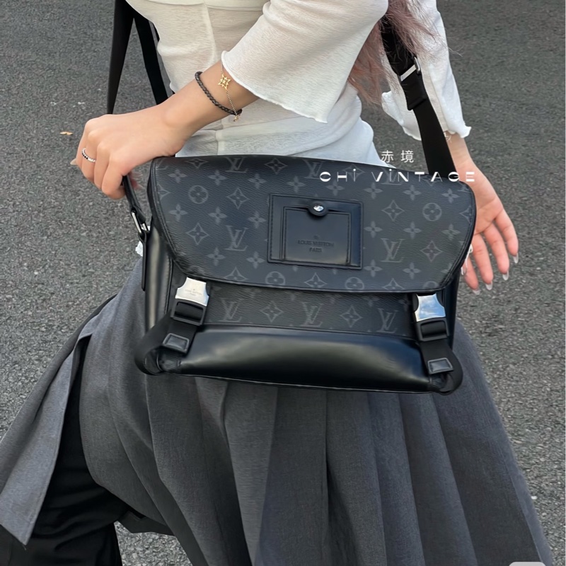 #LV 路易威登 #黑老花邮差斜挎包-6