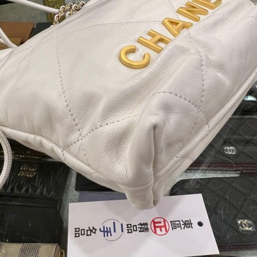 東區正精品㊣CHANEL AS3980 22 mini hobo Handbag 香奈兒迷你白色金字金鍊斜背包 RZ6333-3