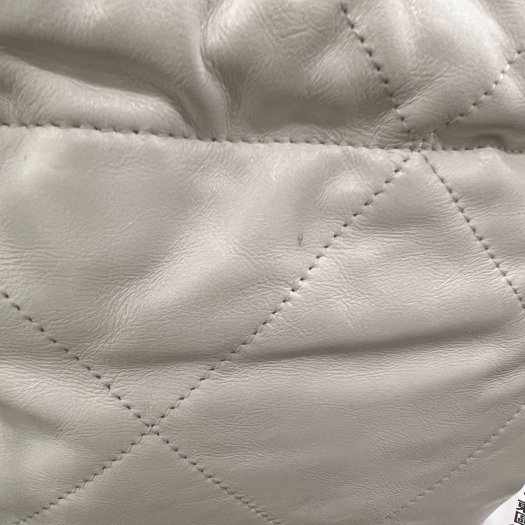 東區正精品㊣CHANEL AS3980 22 mini hobo Handbag 香奈兒迷你白色金字金鍊斜背包 RZ6333-9