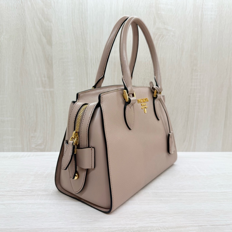 PRADA粉色金釦affine+soft c手提側背包1BA164-4