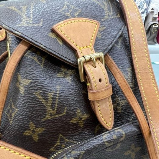 東區正精品㊣LV M51137 Vintage 原花字紋皮革前拉鍊口袋金釦翻蓋釦式抽繩束口後背包小款 RZ6337-1