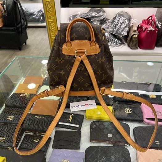 東區正精品㊣LV M51137 Vintage 原花字紋皮革前拉鍊口袋金釦翻蓋釦式抽繩束口後背包小款 RZ6337-8