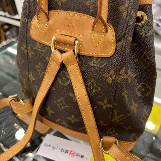 東區正精品㊣LV M51137 Vintage 原花字紋皮革前拉鍊口袋金釦翻蓋釦式抽繩束口後背包小款 RZ6337-9