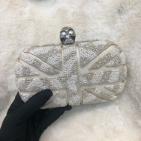 Alexander Mqueen 米白珠珠手拿包 XC339