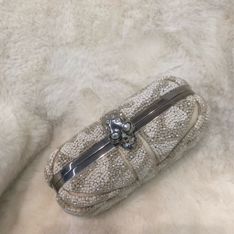 Alexander Mqueen 米白珠珠手拿包 XC339-5